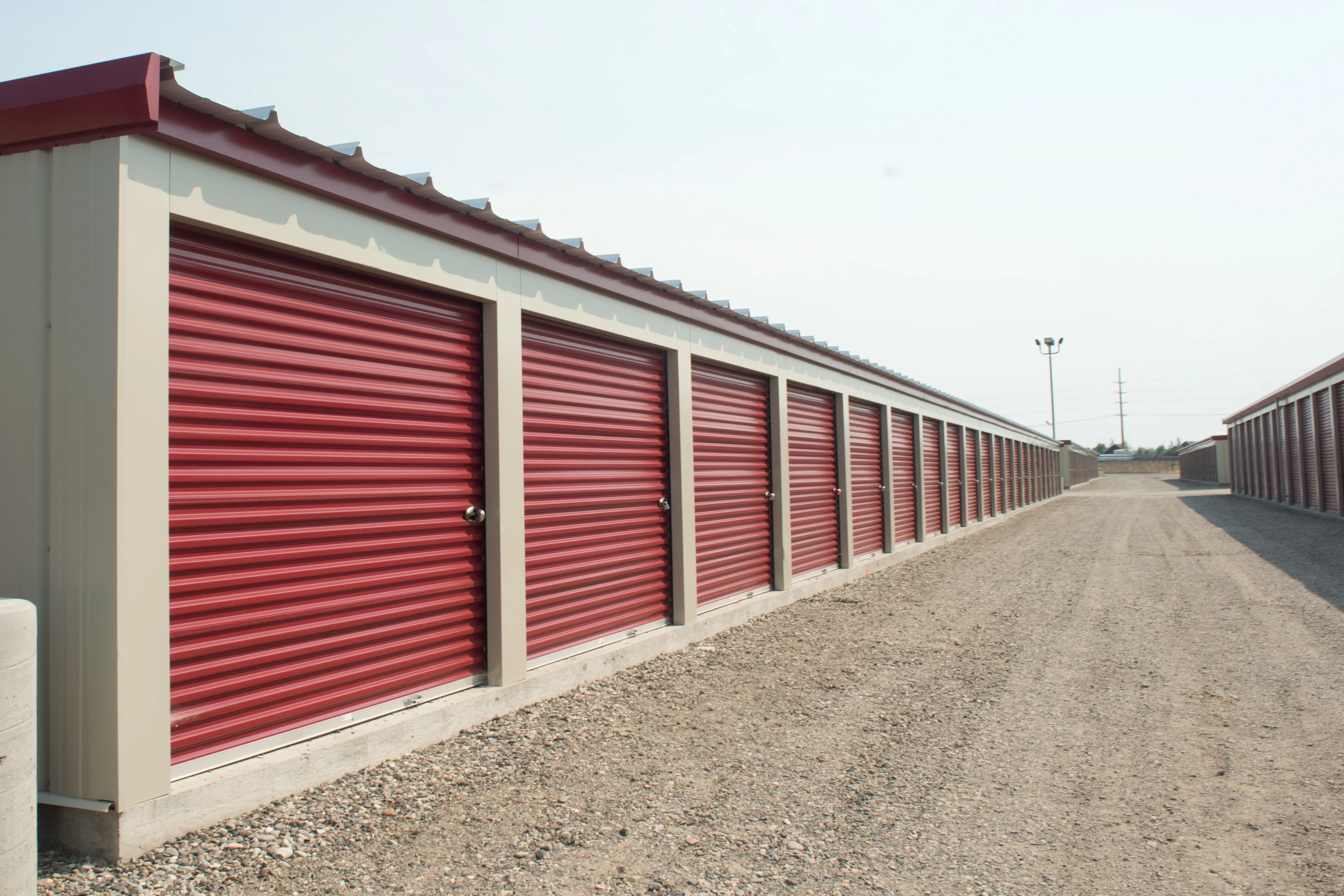 Preparing Your Items for Storage Units in Airdrie: Best Practices